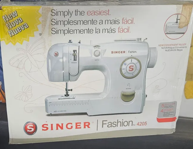 Maquina de costura Singer