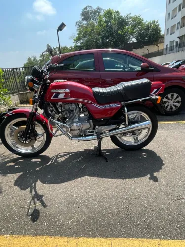 Honda cb 400 japonesa