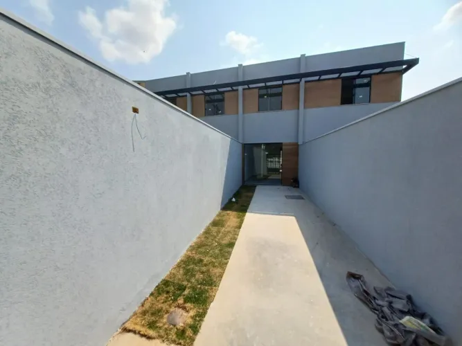 Casa em Piratininga (Venda Nova) com 70 m² , 2 quarto(s) , 2 suíte(s) , 2 vaga(s)