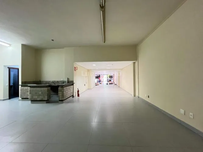 Loja para Locação | 180 m² | Santa Efigênia | Estrutura Pronta para Empresas e Clínicas