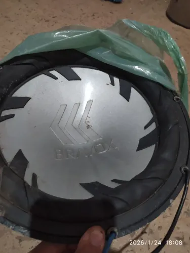 Raro sub 12" Bravox. Carcaça em alumínio 