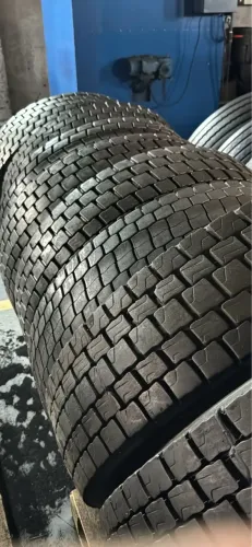 PNEUS BORRACHUDO TRAÇÃO 295/80 R22,5 RECAPADOS A FRIO SEMI NOVO COM GARANTIA