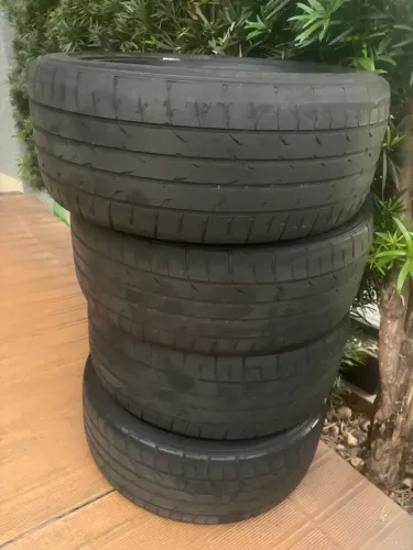 04 Pneus Dunlop 225/45R17