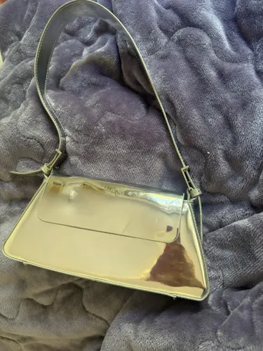 BOLSA ZARA PRATA METALIZADA