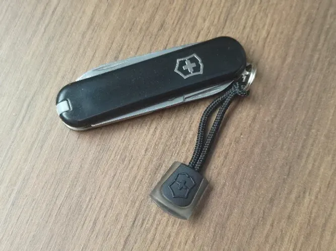 Vt6511 - Mini Canivete Suíço Victorinox - Classic Sd Black