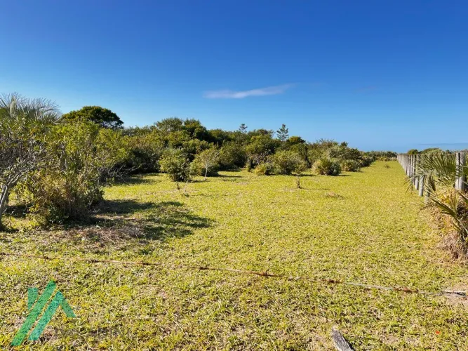 Terreno à venda em Imbituba SC, Campo da Aviação, 3.000 m², escritura pública.