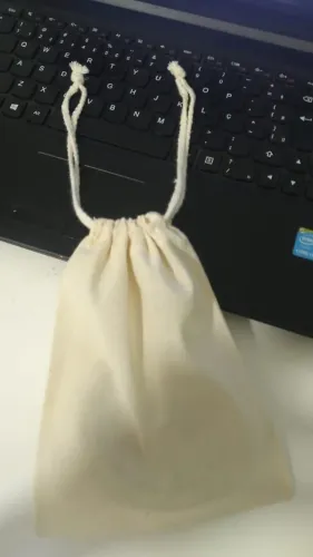 Saquinho de 100% Algodão com cordão para fechamento