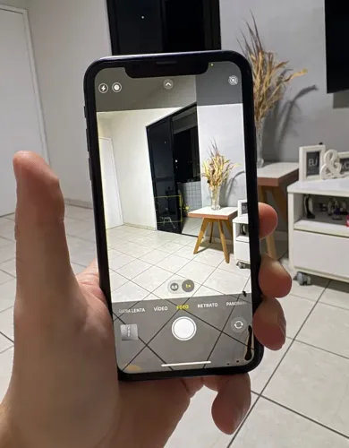 Celular IPhone 11