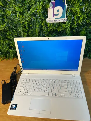Notebook Samsung NP300 65M I5 - 7200U 480GB SSD 8GB DDR4 Tela 15,6? 60HZ