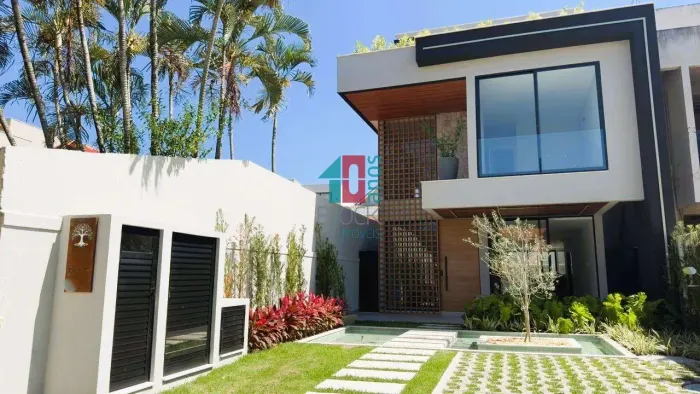 Barra da Tijuca | Casa de Condomínio 4 quartos, sendo 4 suites