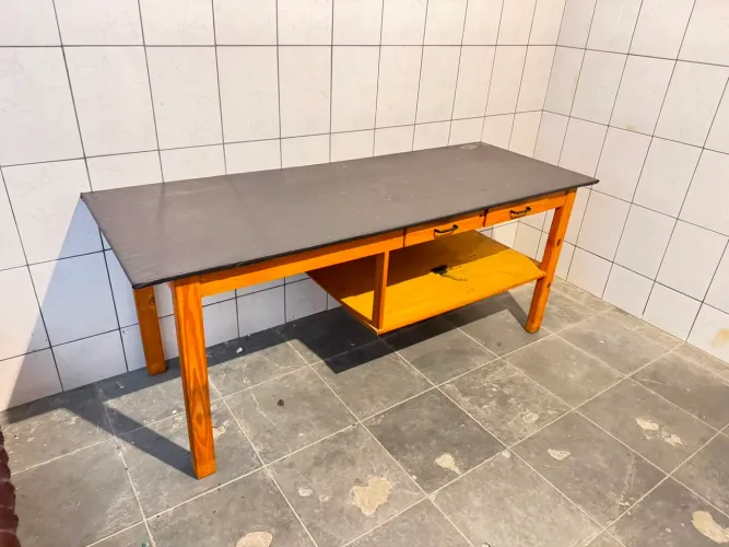 Mesa de trabalho