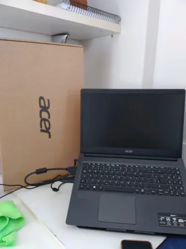 Notebook Acer aspire 3 + monitor AOC 75hz 
