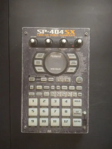 Roland SP404sx