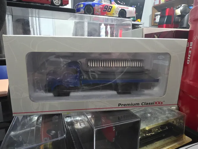 Miniatura reboque 1:43 guincho mercedes premium classixxs