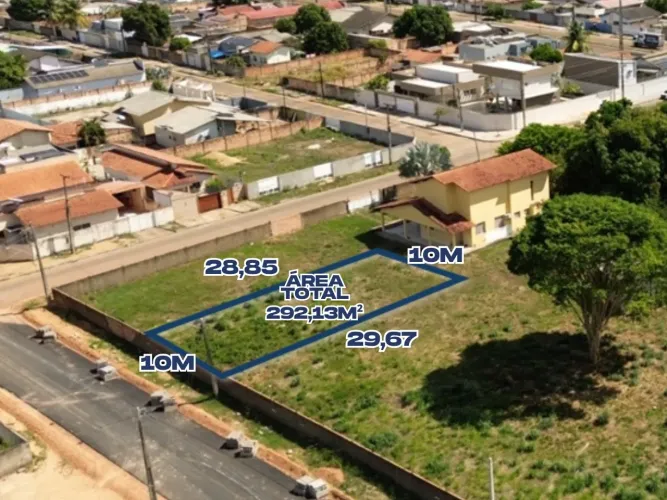 Vende-se Terreno no Centenário com 290 m2 apto a financiamento.
