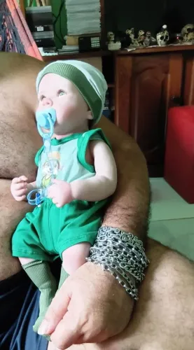 Bebe rebon realista