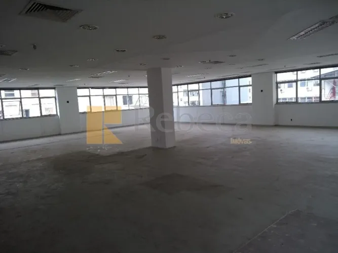 Conjunto comercial para locação, República, São Paulo.