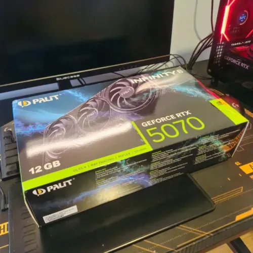 Placa de Vídeo Palit GeForce RTX 5070 Infinity 3 12GB GDDR7