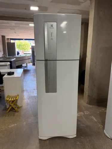 GELADEIRA ELECTROLUX MODERNA 420 LITROS FROST FREE