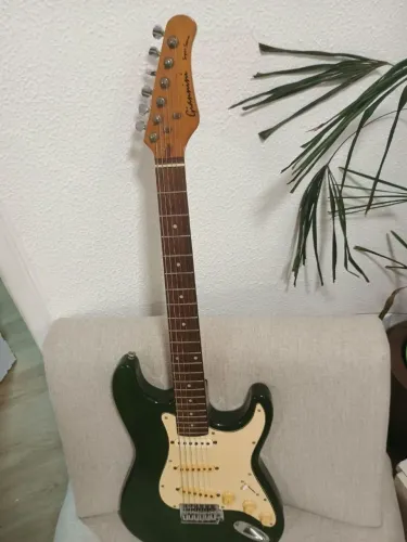 Guitarra Geanini