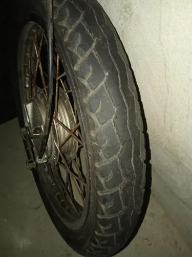 Roda dianteira frente a tambor pneu meia vida roda traseira pneu meia vida da 150
