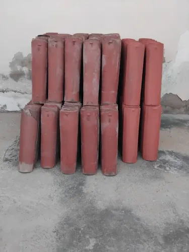 Telhas de cerâmica usadas