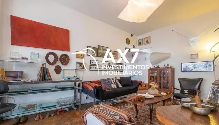 Apartamento à venda na rua Oscar Freire.