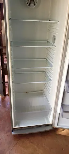 Refrigerador vertical 390 litros 