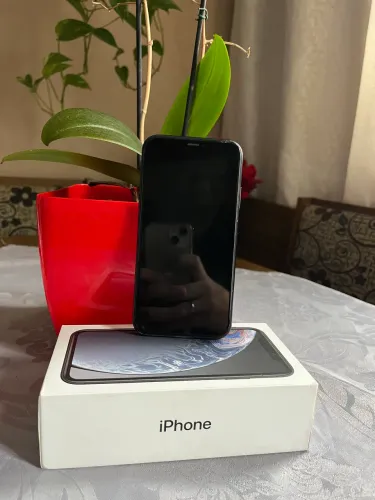 iPhone XR 64gb