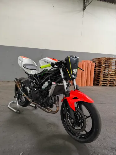 Kawasaki ninja 400 de pista / trackday / sem leilão