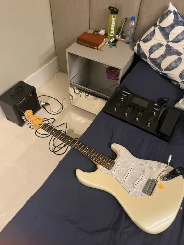 Guitarra fender player ii modified e ampli master gt15 mais cabos 2 Santo Ângelo  
