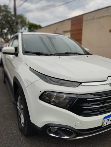 Fiat Toro Freedom 2.0 16V 4X2 TB Diesel Mec. 2017