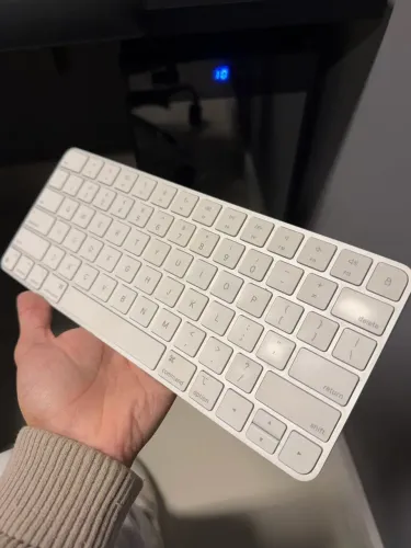 Magic Keyboard Apple
