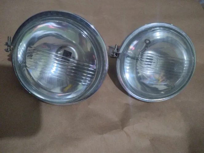 PAR FAROL MILHA UNIVERSAL FUSCA ETC...