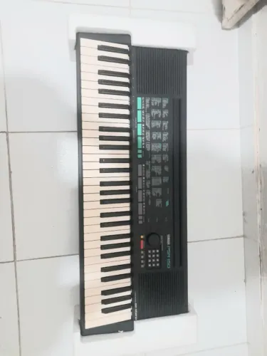 Teclado yamara PSR- 150 
