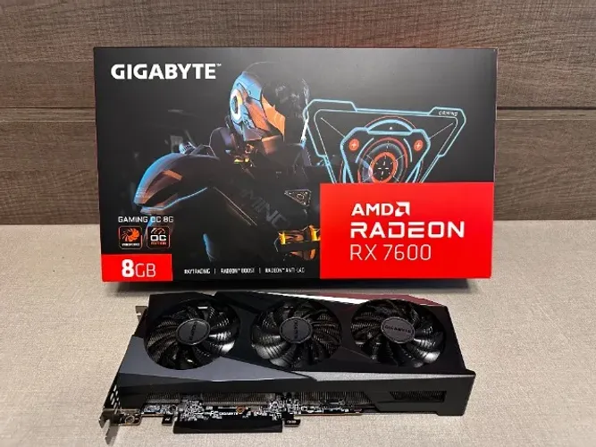 Placa de Video Gigabyte Radeon RX 7600 Gaming OC, 8GB, GDDR6