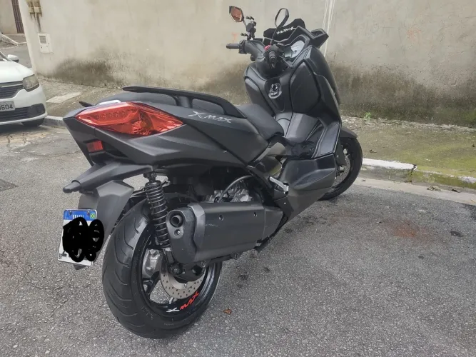 Xmax 250 abs