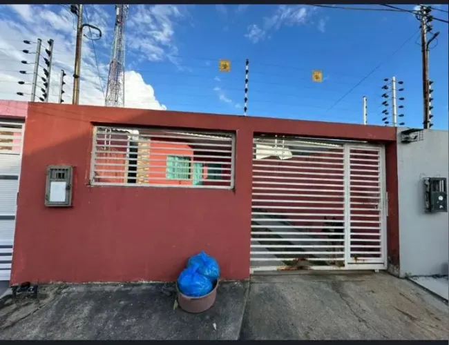 Linda Casa a Venda no Monte das Oliveiras, Com Suite 