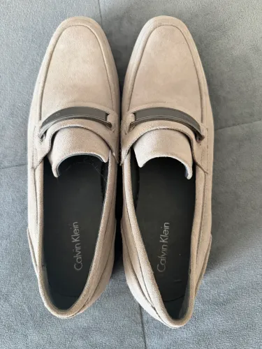 * Sapato Calvin Klein Camurça Bege - Usado Apenas 2 Vezes