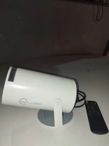 Mini Projetor Portátil Hy300 Suporta 4k Hd Bluetooth Android Branco