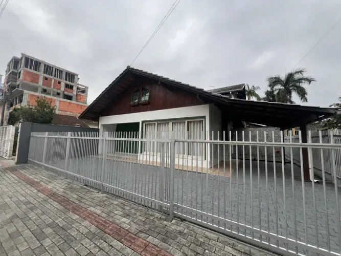 Casa TIMBÓ - SC
