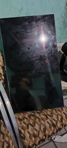 Smart tv Samsung 43 polegadas com defeito na tela.