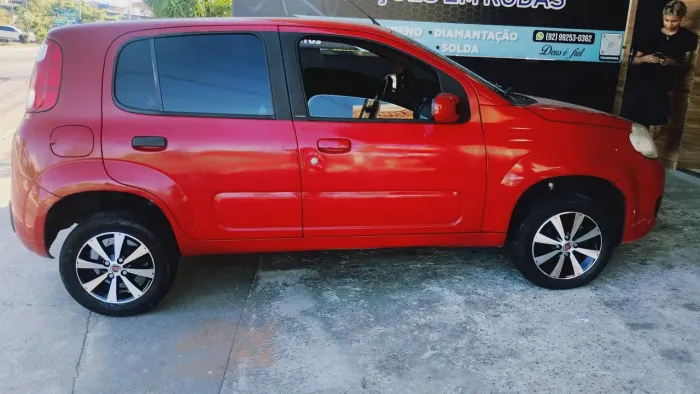 Fiat Uno Vivace Celeb. 1.0 EVO F. Flex 8V 3P 2013