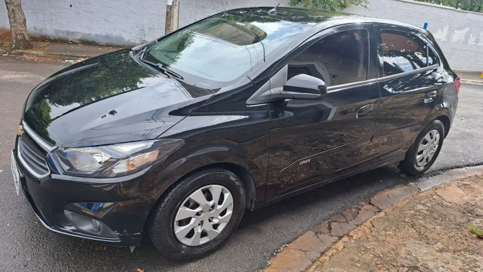 Chevrolet Onix Hatch LT 1.0 8V Flex Mec. 4P 2019