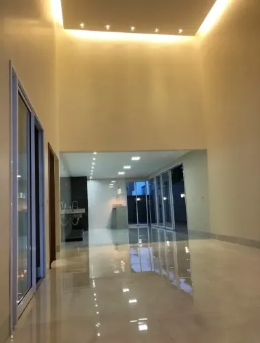 Casa de condomínio térrea para venda com 200 metros quadrados com 4 quartos
