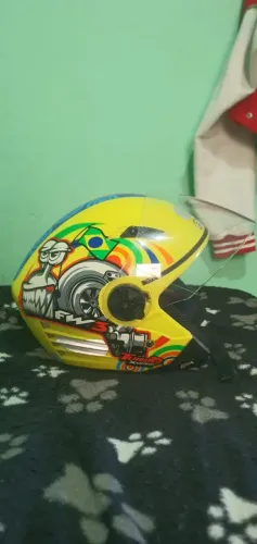 Capacete pra moto 