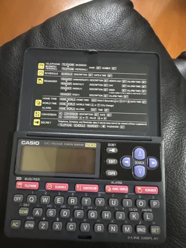 Agenda Eletrônica Casio Data Bank 500 DC-7500A (Anos 90 / Relíquia / No Estado)