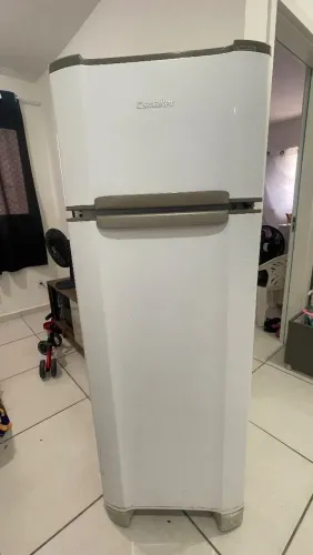 Geladeira esmaltec