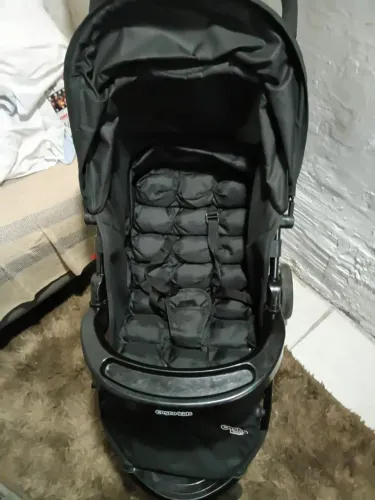 Estou vendendo uma carrinho de bebê