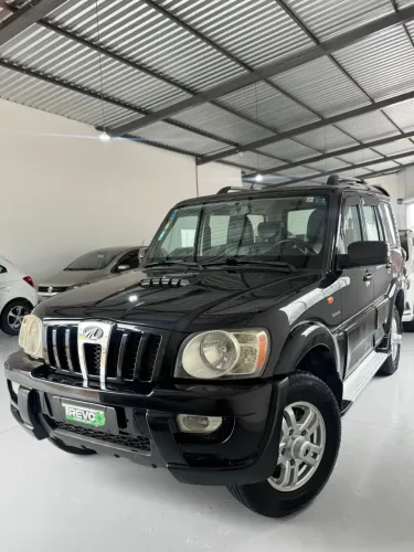 Mahindra Scorpio GLX SUV 2.6 TB Diesel Crde 4WD 2012